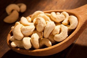 635848368496536327-339677712_raw-cashew-nuts