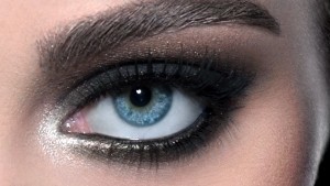 Smokey-Eyes