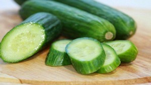 home-remedies-for-sagging-skin-cucumber