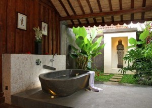 outdoor-bathtub-zen