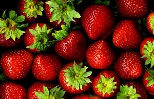 vegan-facial_strawberries