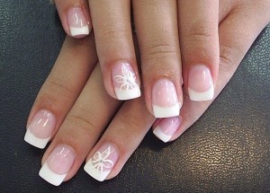 tipos-de-unas-decoradas-otono-invierno-2014-2015-manicura-francesa