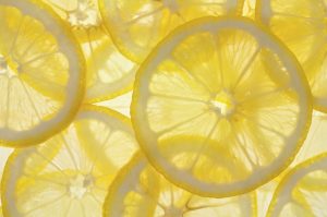 Sabahları limon suyu içmeniz için gerekli nedenler